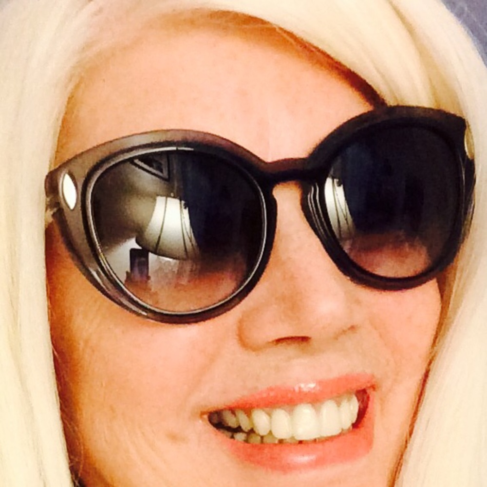 Meet your Posher, Ramona with GiltyGoodies